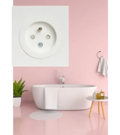 Prise murale carré blanche avec cache interchangeable – Design et pratique