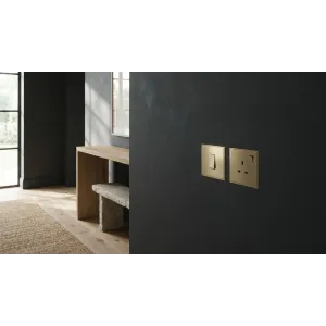 Quels interrupteurs choisir avec un mur foncé